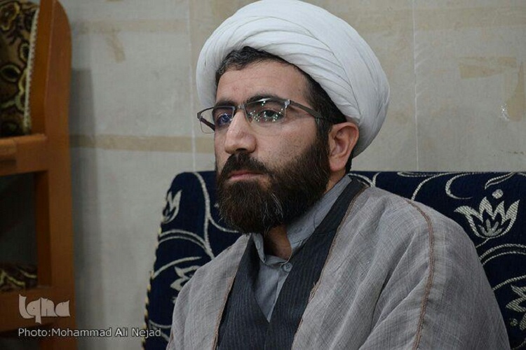 مسئول باید به شعائر دینی معتقد باشد