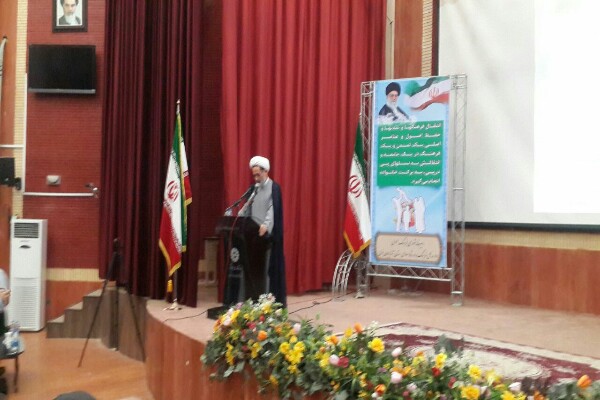 مراکز گفتگوی ازدواج در کشور تشکیل شود/آرامش خانواده؛ زمینه&zwnj;ساز خلاقیت