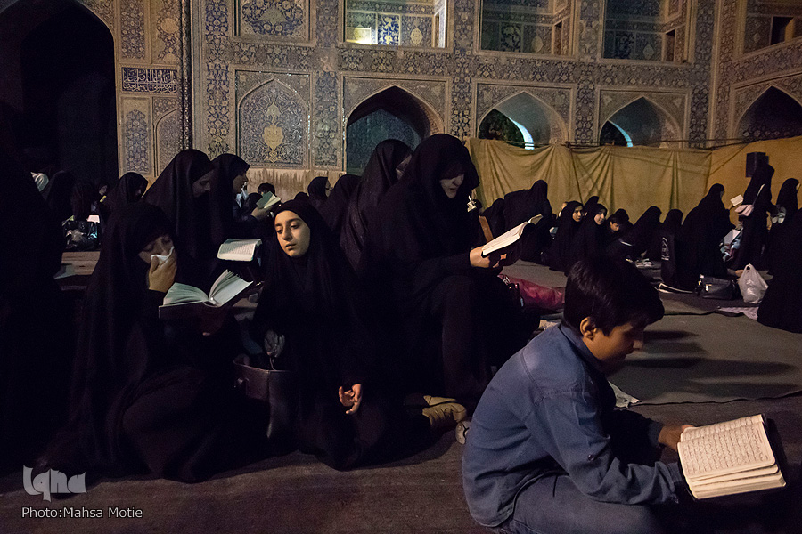 شب قدر در مسجد جامع اصفهان