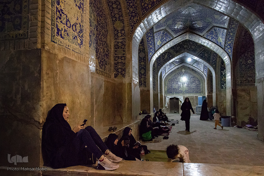 شب قدر در مسجد جامع اصفهان