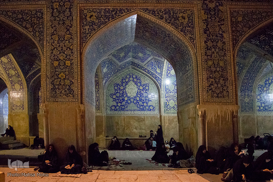 شب قدر در مسجد جامع اصفهان