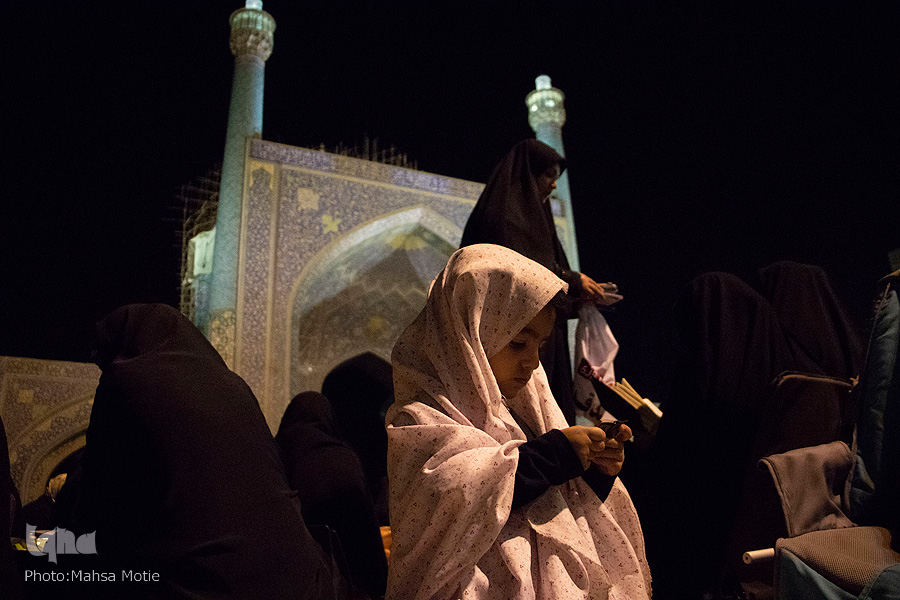شب قدر در مسجد جامع اصفهان