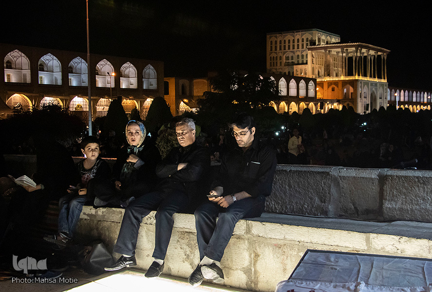 شب قدر در مسجد جامع اصفهان