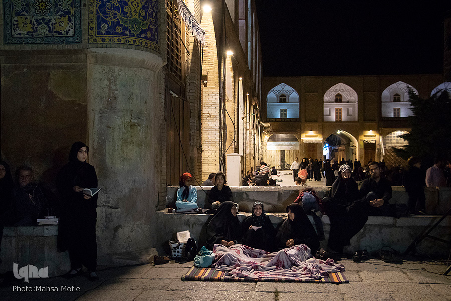 شب قدر در مسجد جامع اصفهان