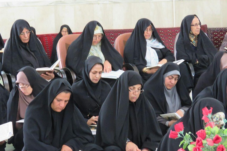 تصاویری از محفل جزء خوانی قرآن در زاهدان