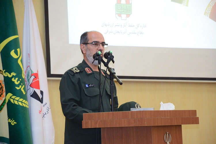 فرهنگ ایثار و شهادت تنها راه خنثی سازی توطئه دشمنان است