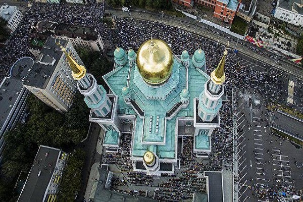 رمضان در روسیه؛ روزه‌داری 21 ساعته و گستردن سفره افطار از 30 ملیت