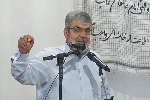 ترویج فرهنگ مقاومت و ایثار؛ تنها راه ایستادگی در مقابل استکبار جهانی