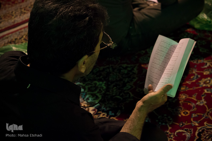 شب دوم قدر در تخت فولاد و گلستان شهدا شب دوم قدر در تخت فولاد و گلستان شهدا