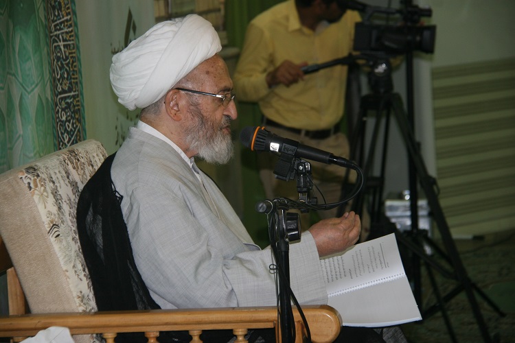 امام علی(ع)، اولین خطاب یا ایهاالذین آمنوا در قرآن است