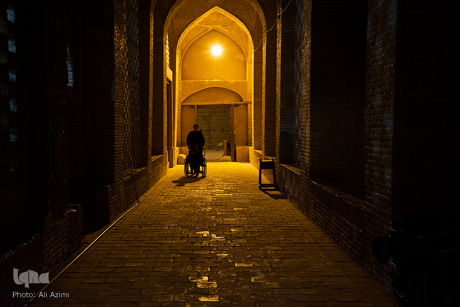 شب قدر در مسجد جامع اصفهان