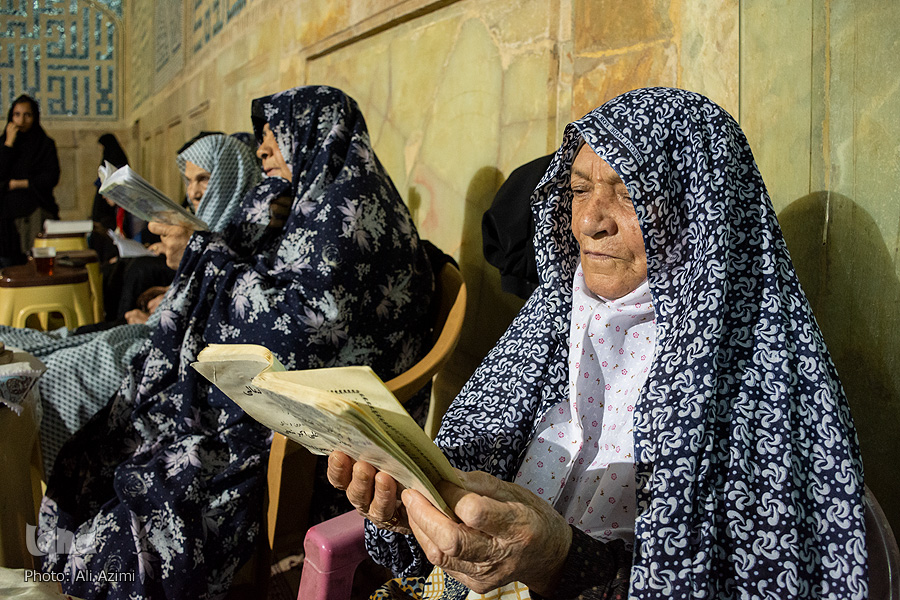 شب قدر در مسجد جامع اصفهان