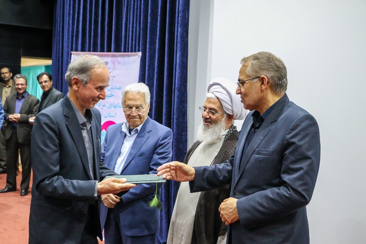 فعالیت 30 درصد زنجانیها در خیریهها، سمنها و هیئتهای مذهبی فعالیت 30 درصد زنجانیها در خیریهها، سمنها و هیئتهای مذهبی
