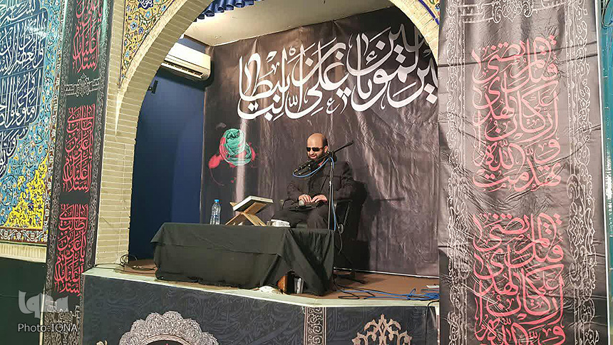 برگزاری مراسم سومین شب از لیالی قدر در خرم&lrm;آباد + عکس