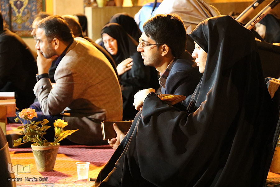 شب قدر در جوار شهدای شاهین شهر