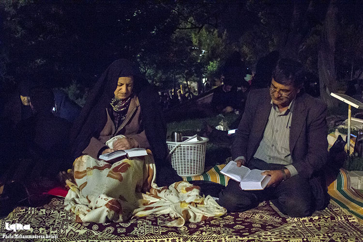 سومین شب قدر در باغ موزه همدان