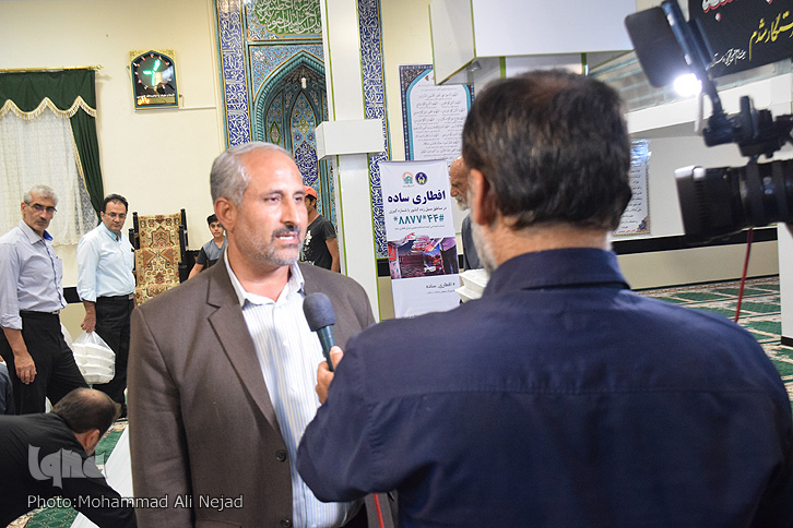 عکس  // افطاری ساده هیئت امام حسن مجتبی(ع) روستای بدآباد سفلی