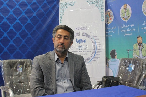 غرفه ایکنا در نمایشگاه علوم قرآنی استان کردستان غرفه ایکنا در نمایشگاه علوم قرآنی استان کردستان