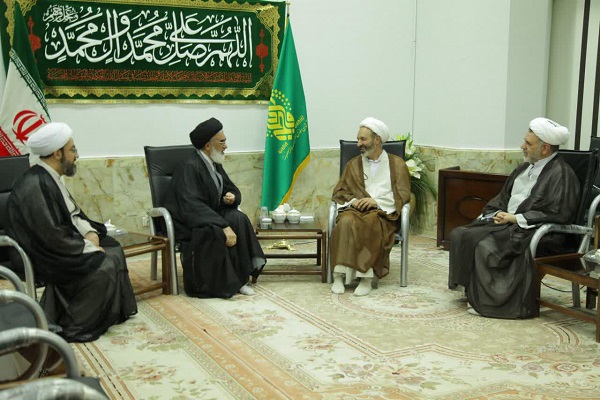 نماینده مقام معظم رهبری در بالکان با امام جمعه قم&nbsp;دیدار کرد