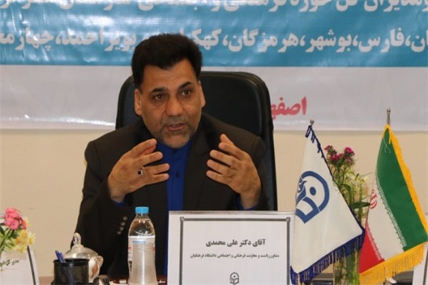 معلم هنرمند و دارای دغدغه اجتماعی معلم موفق است/ کمبود 300 هزار معلم در کشور
