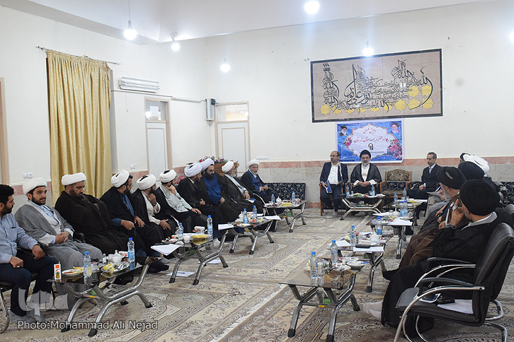 گردهمایی ائمه جمعه لرستان برگزار شد