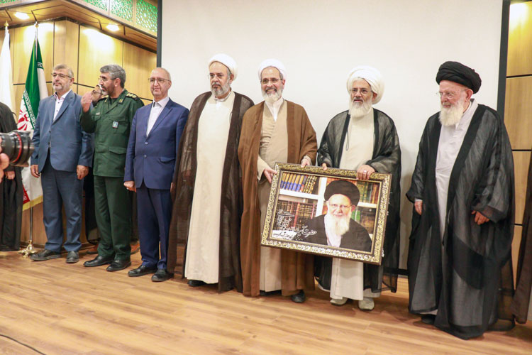 آیین نکوداشت آیت‌الله حسینی‌زنجانی