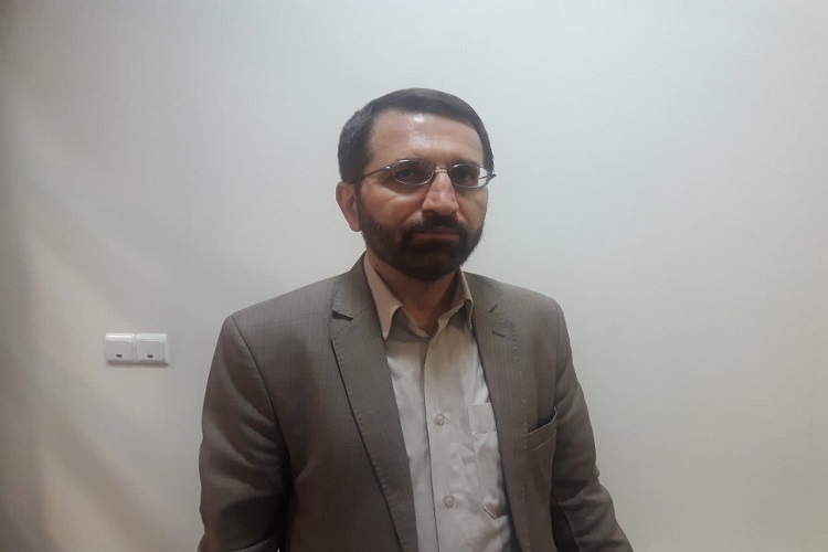 آئین&zwnj;نامه مسابقات قرآن نیازمند تغییر است/ قاری مجلسی تربیت کنیم