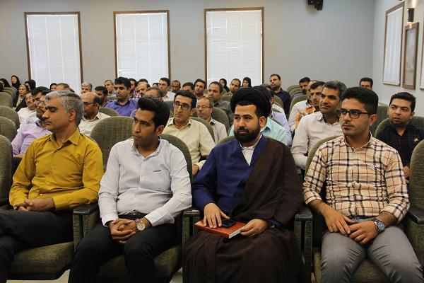 کارگاه آموزشی تفسیر قرآن در دانشگاه یزد برگزار شد کارگاه آموزشی تفسیر قرآن در دانشگاه یزد برگزار شد