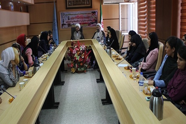 بیان مطالبات و انتظارات دختران از جامعه امروزی