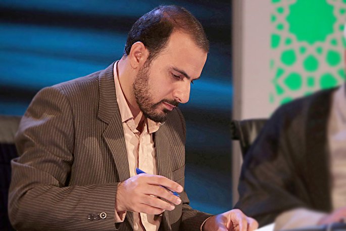 حضور چهره‌های تکراری و تبلیغات کم‌رنگ؛ عوامل استقبال کم از مسابقات قرآن