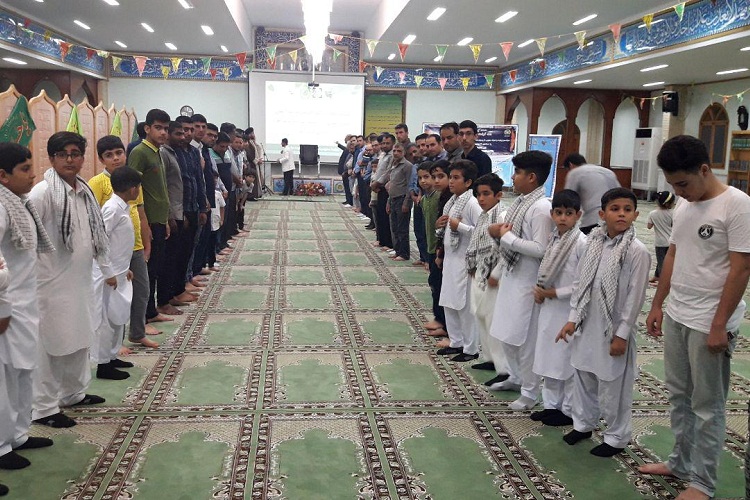 تصاویری از استقبال مردم چابهار از کاروان «زیر سایه خورشید»