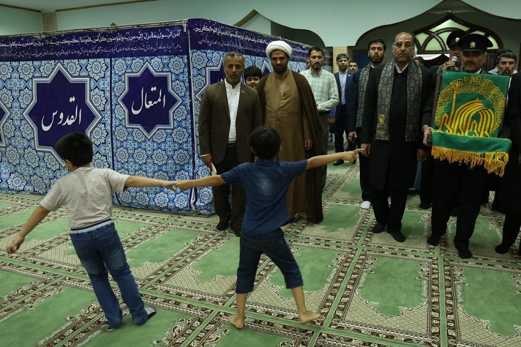 گزارش تصویری/ کاروان «زیر سایه خورشید» مهمان نظامی‌های کنارک شد