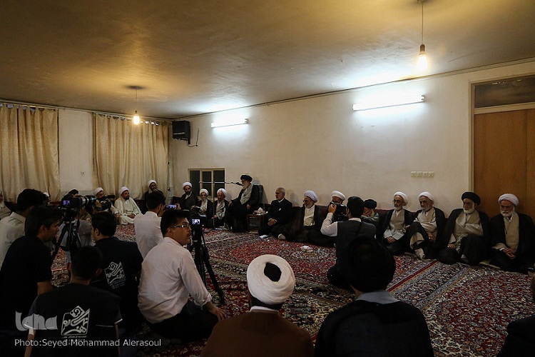 &laquo;ردای خدمت&raquo; با هدف کمک به نیازمندان حاشیه شهر مشهد