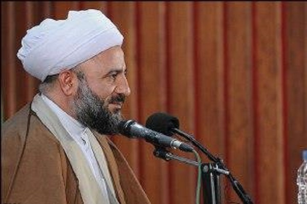 احسان و نیکی عاری از ریا و منت باشد