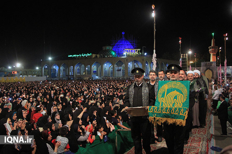 جشن &laquo;زیرسایه خورشید&raquo; در یزد برگزار شد