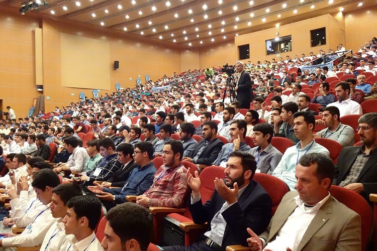 آغاز مسابقات قرآن دانش‌آموزی در زنجان