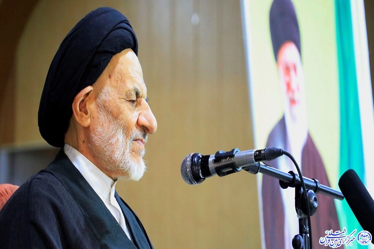 جامعه قرآنی به بیگانه باج نمی&zwnj;دهد