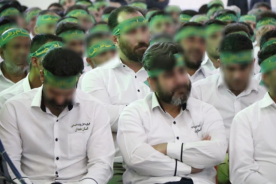 حضور خدام و پرچم متبرک  رضوی در زندان همدان