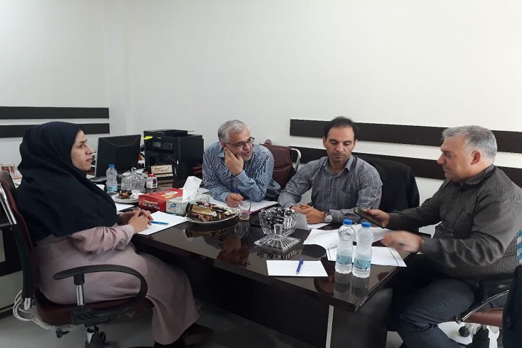 نشست شورای فرهنگی صنعت آب و برق لرستان با موضوع مسابقات قرآن