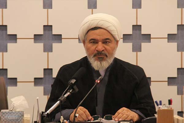 هدف اصلی مرکز تحقیقات زن و خانواده مقابله با تفکرات فمینیستی است