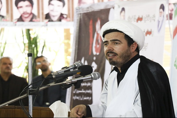 سربلندی انقلاب اسلامی با مقاومت فعال و روحیه جهادی