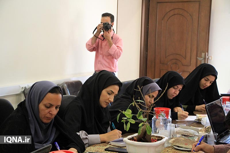 نشست خبری