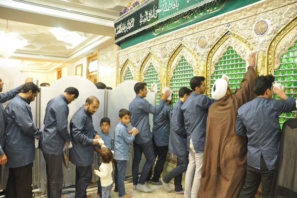 مضجع شریف حضرت معصومه(س) غبارروبی شد