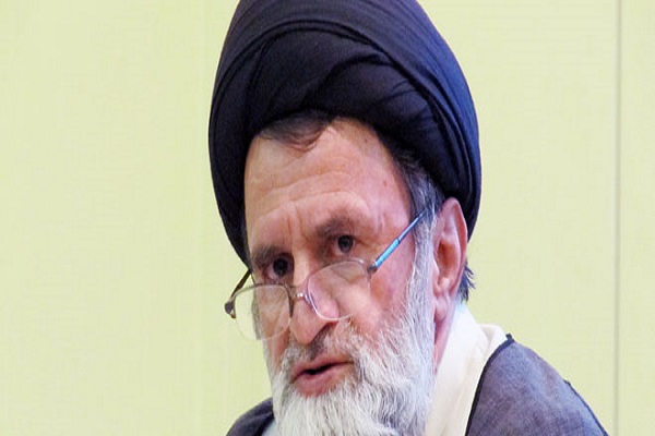 حرکت جامعه به سمت تعالی به سیستم آموزش وابسته است
