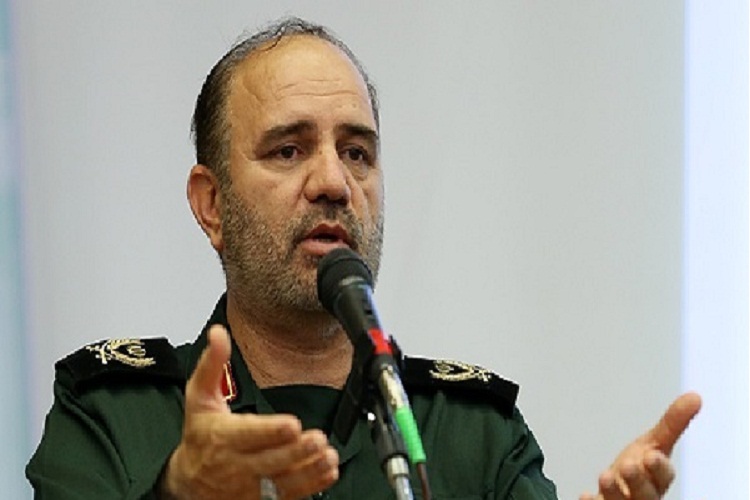 دشمنان از مقاومت جوانان هراس دارند