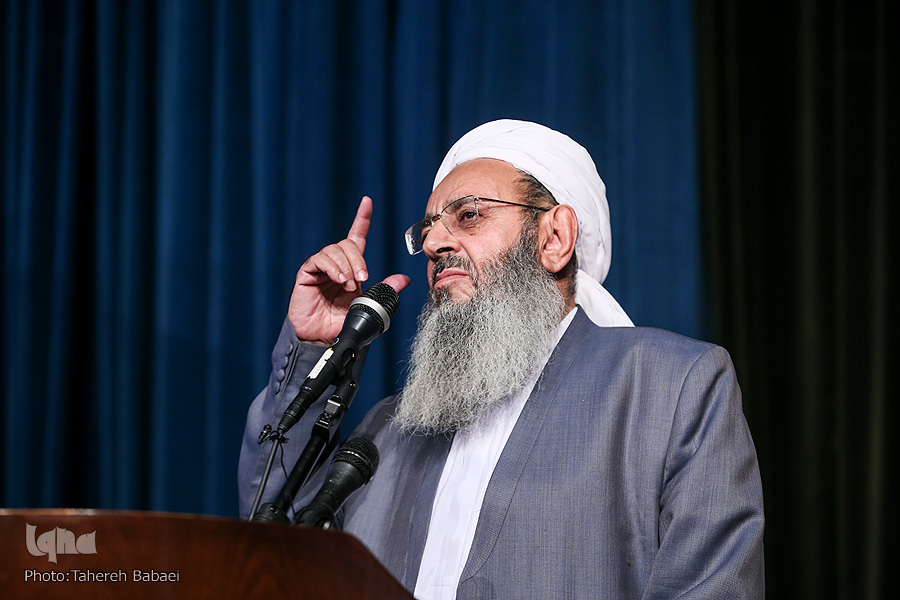 اسلام دین مسالمت است/ جهاد در برابر عهدشکنانی است که منطق گفت‌وگو ندارند