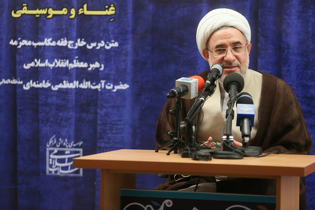 اعرافی عکس از رسا موسیقی حرام فراخوان شیطان است