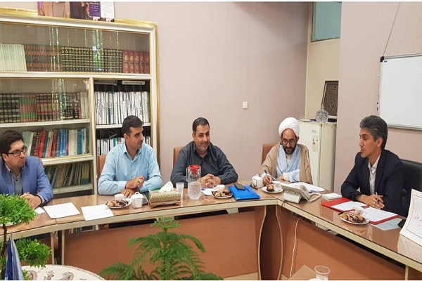 تشکیل کمیسیون آموزش عمومی قرآن کریم استان اصفهان