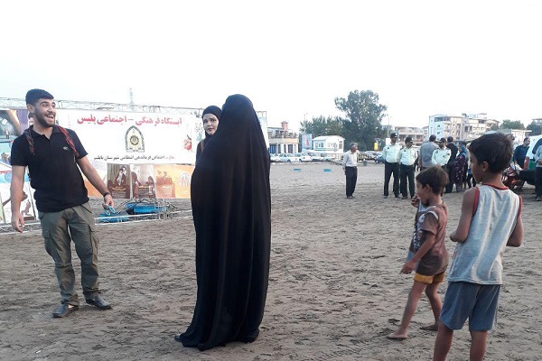 اجرای نمایش خیابانی &laquo;سپاس&zwnj;گزاری&raquo; در بابلسر
