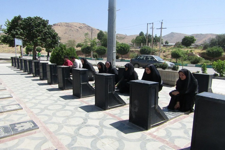 انتقاد منصفانه جایگزین انتقاد سرزنشی در حرفه خبرنگاری شود